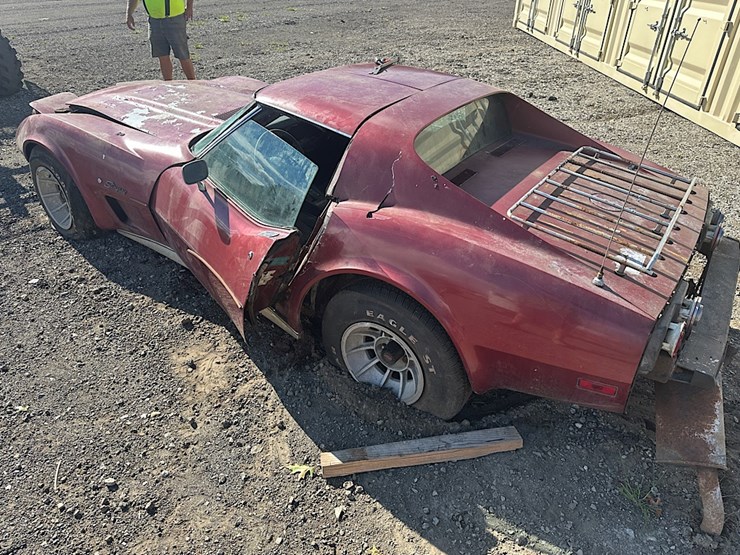 1974-corvette-stingray-image-9