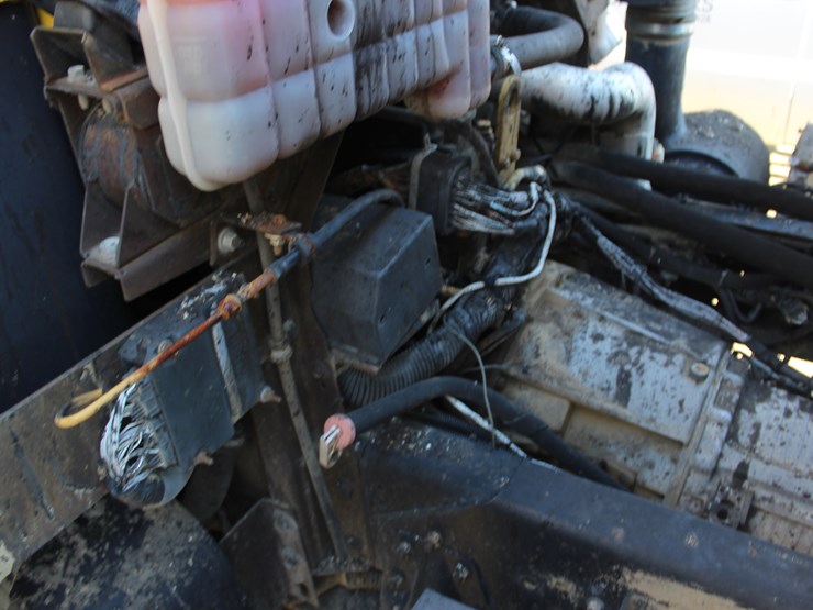 1998-gmc-7500-image-9