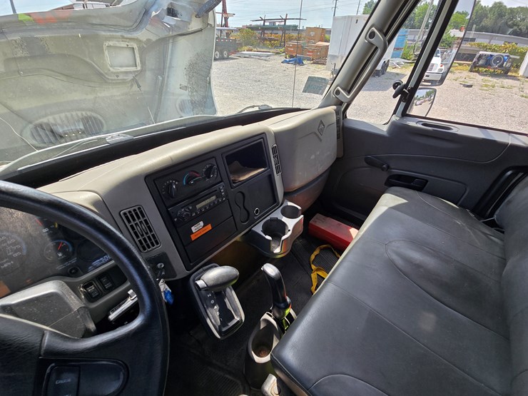 2012-international-durastar-4300-image-76