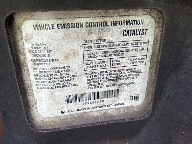 2001-subaru-outback-awd-suv-image-10