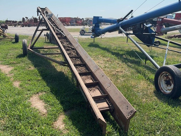 grain-chain-conveyer-auger-with-chute-image-1