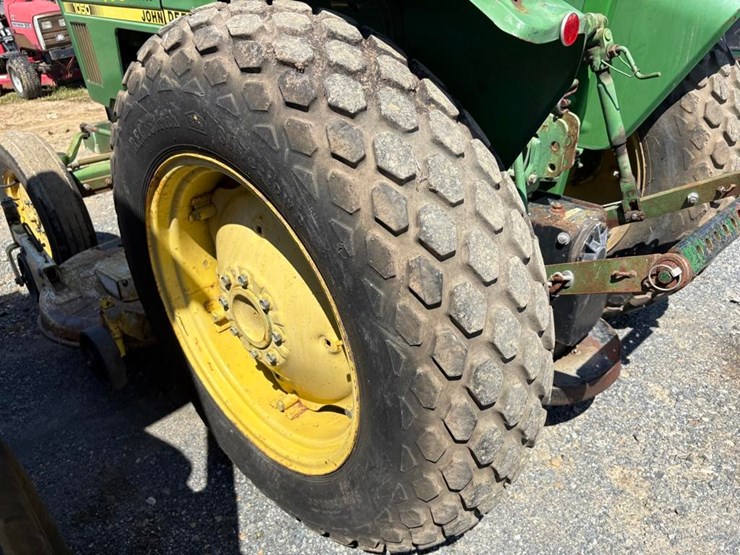 john-deere-1050-image-11