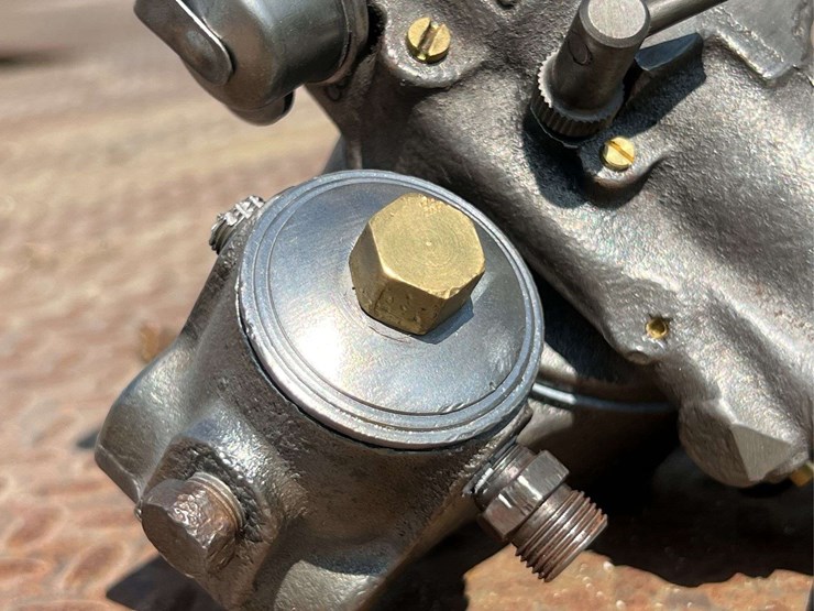 marvel-schebler-dltx67-carburetor-image-10