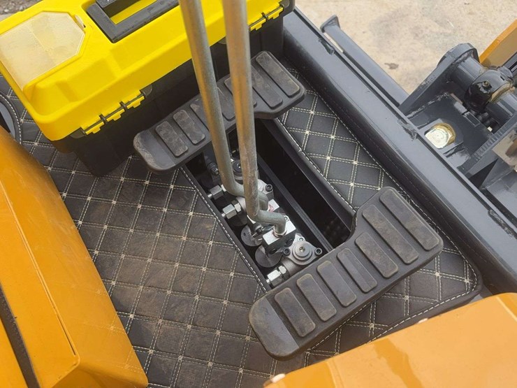 sdlanch-sdle20-mini-excavator-image-28