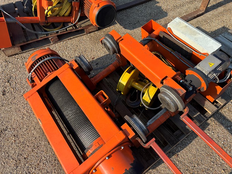 #22935-•-podem-gabrovo,-5-ton-chain-hoist,-electric-image-3