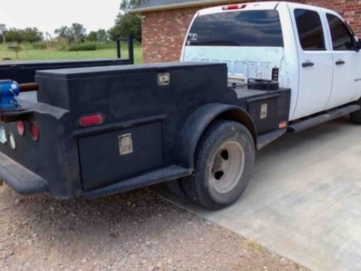2011-chevy-4-door-dually-weld-bed-image-8