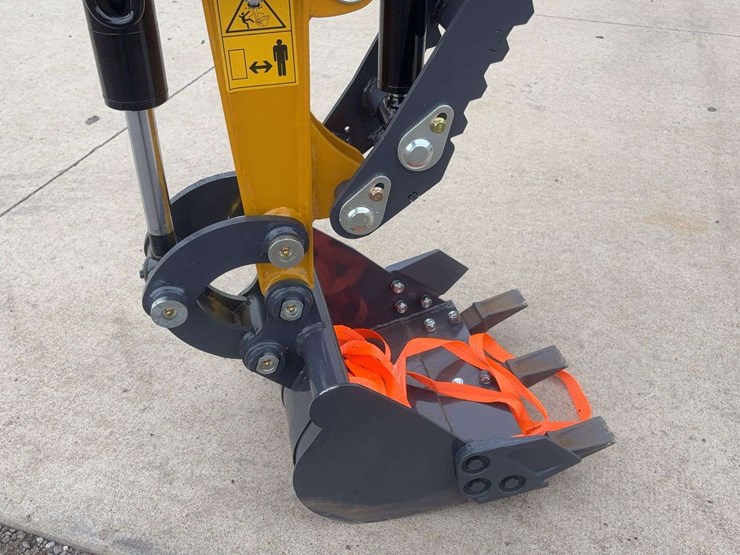 sdlanch-sdle20-mini-excavator-image-12