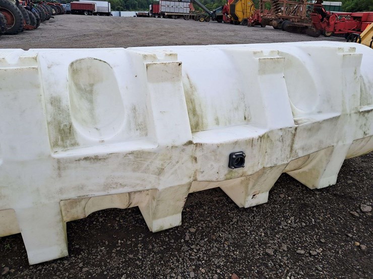1200-gallon-poly-tank-image-3