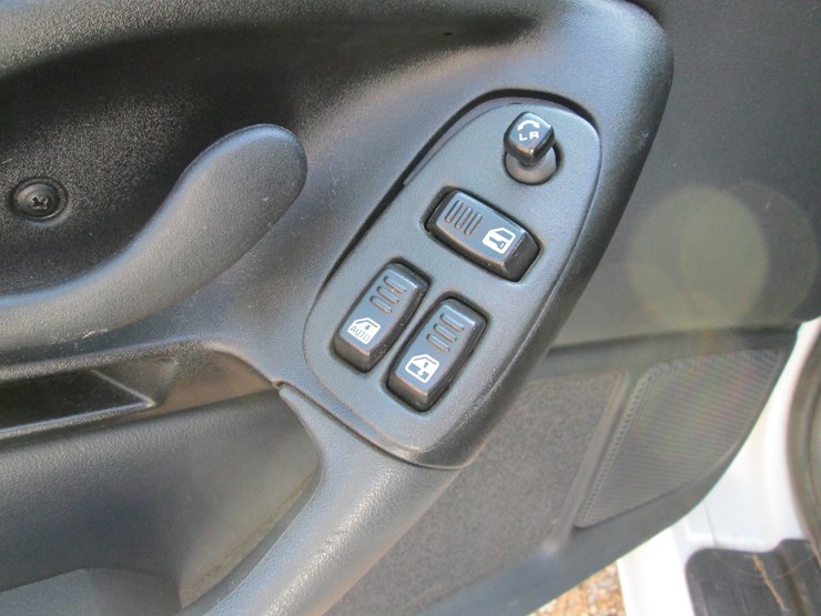 #20-•-#26800-•-1995-chevrolet-camaro-convertible-2g1fp32pxs2140553-image-34
