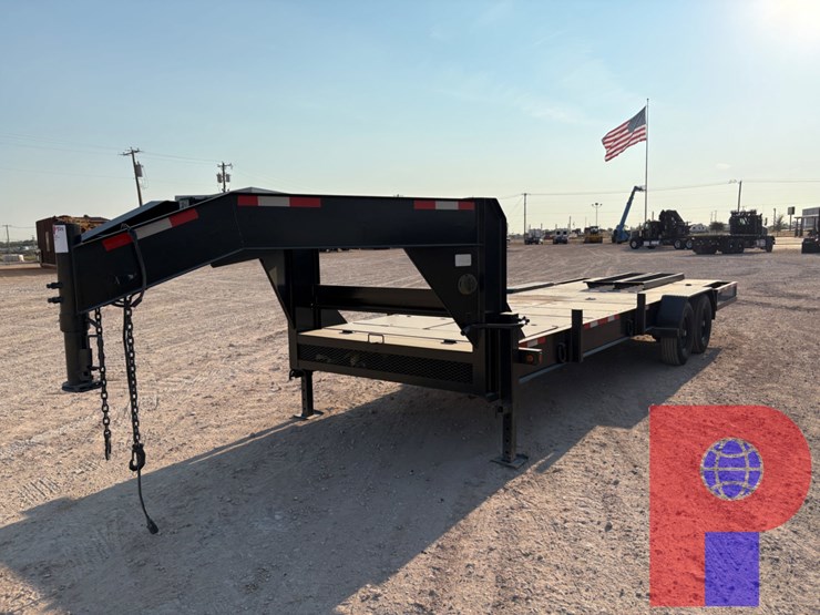2013-summit-24’-x-6.5’-t/a-gooseneck-trailer-image-2