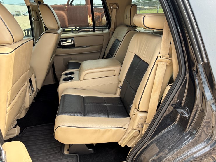 2009-lincoln-navigator-image-6