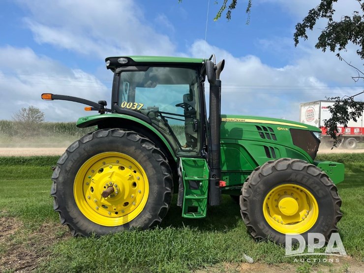 2014-john-deere-6140r-image-3