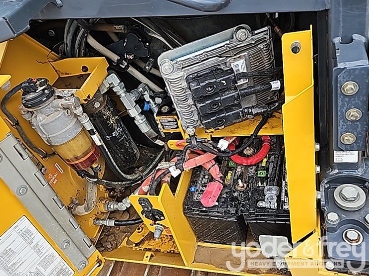 2018-deere-850k-image-54