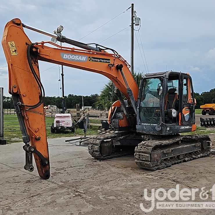 2017 DOOSAN DX140 LCR-5