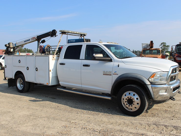 dodge-ram-5500-image-2
