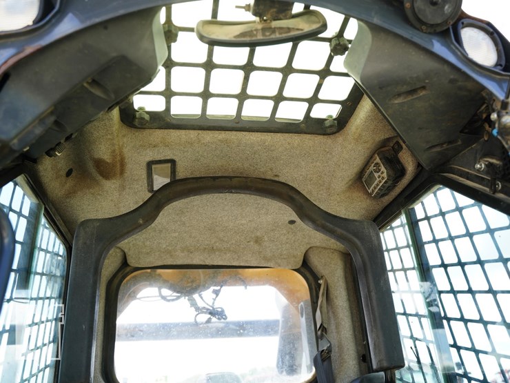 2015-deere-333e-image-28
