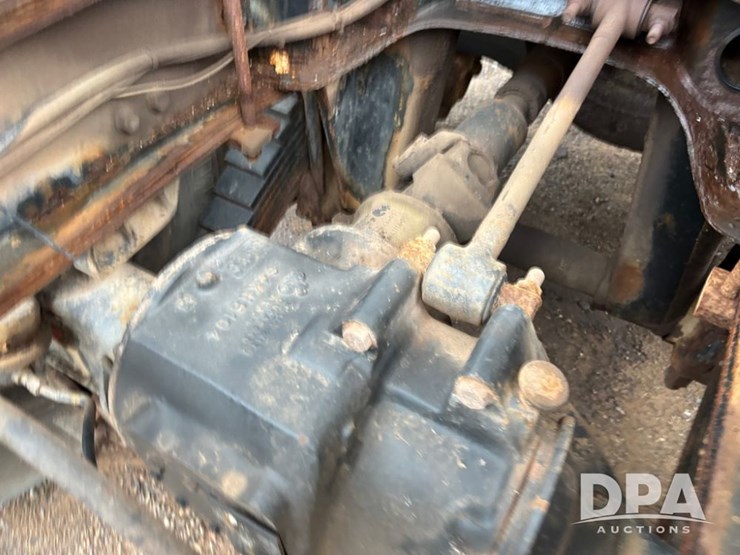 1996-mack-ch613-image-38