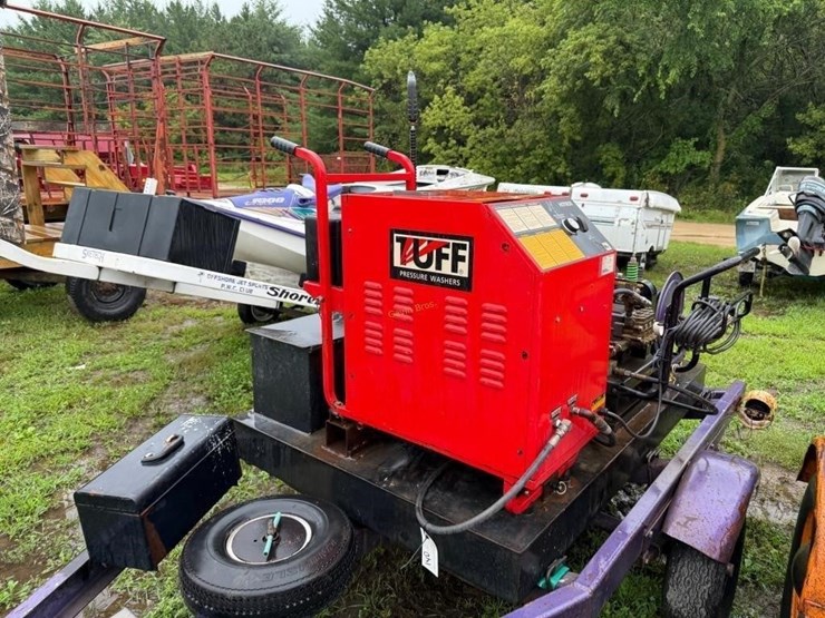 tuff-hot-water-pressure-washer-trailer-image-4