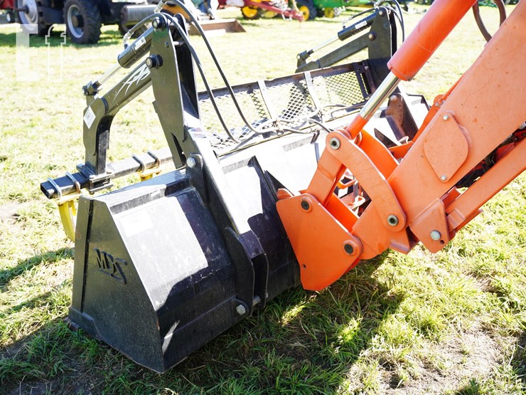 2018-kubota-m7-151-image-10