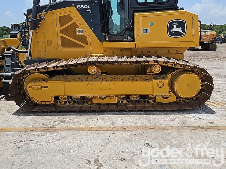 2022-deere-850l-lgp-image-20