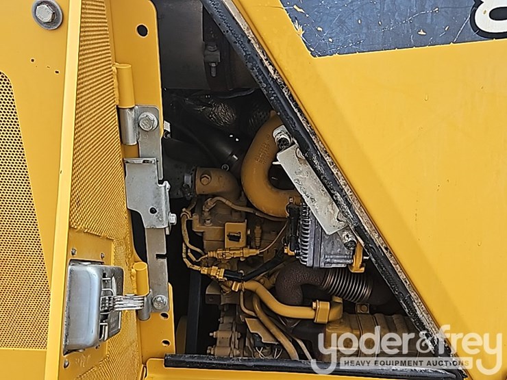 2018-deere-850k-image-37