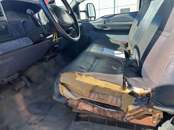 2000-ford-f450-image-17