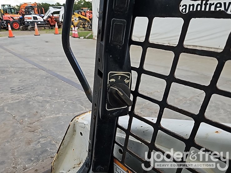 2018-bobcat-t590-image-28