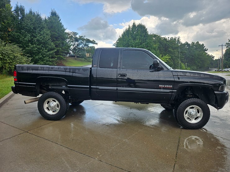 #18968-•-2002-dodge-ram-2500-pickup-truck-image-64