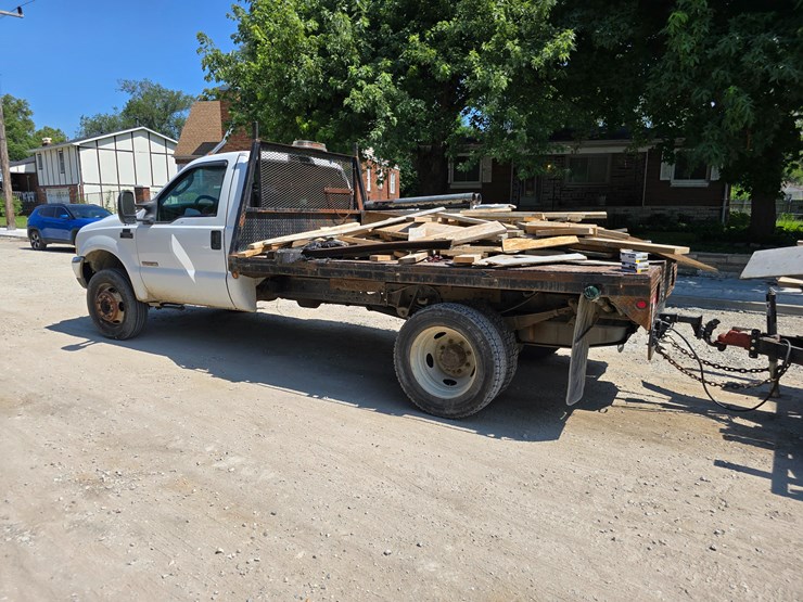 2004-ford-f550-image-14