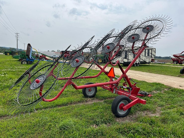 arts-way-fwr10-rake-image-6