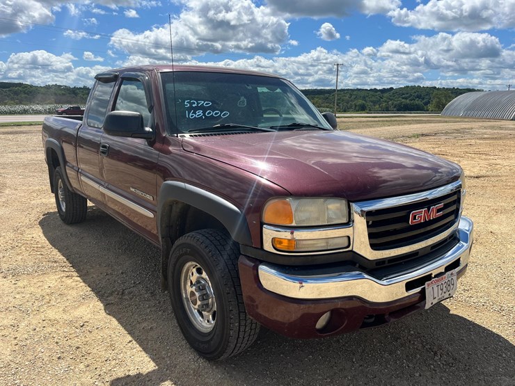 2003-gmc-2500-image-1