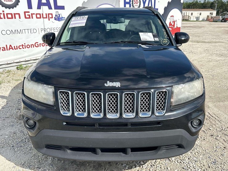 2014-jeep-compass-image-24