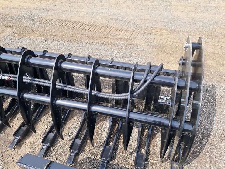 72"-grapple-w/-teeth-image-2