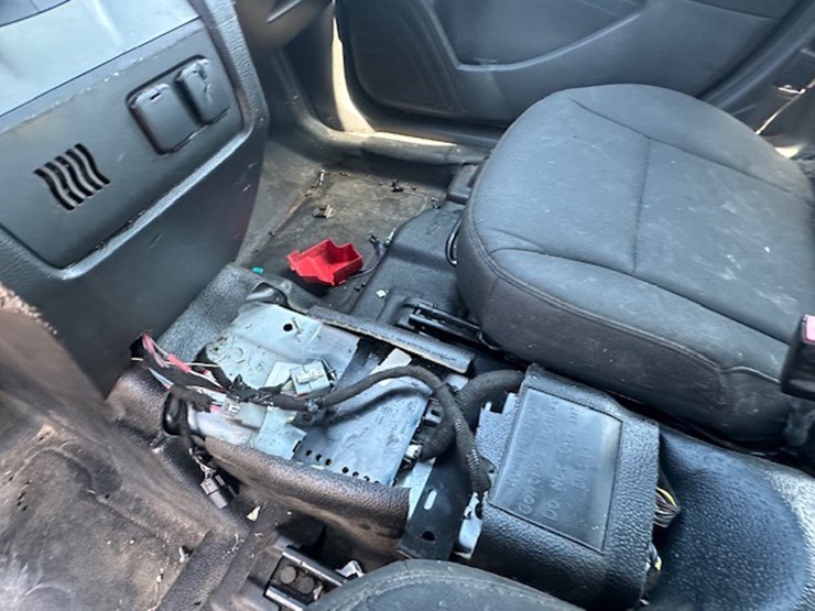 #23002-•-2017-ford-taurus-image-46