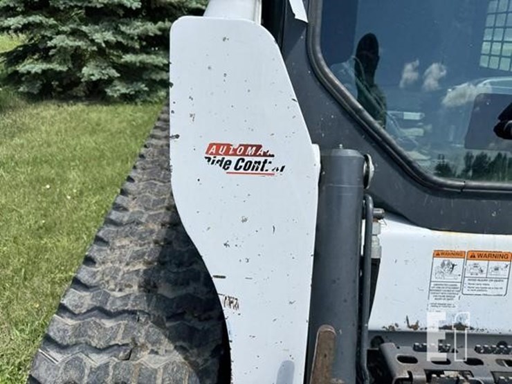 2019-bobcat-t770-image-14