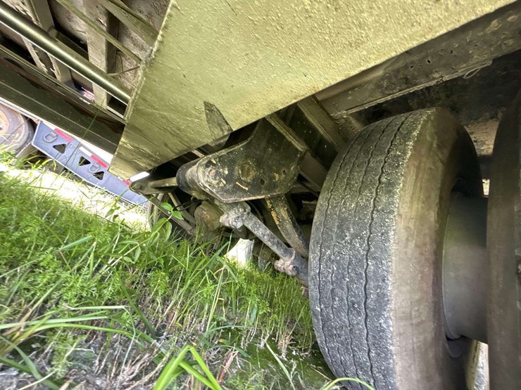 1987-landall-48ft-hydraulic-slide-axle-t/a-drop-deck-trailer-image-6