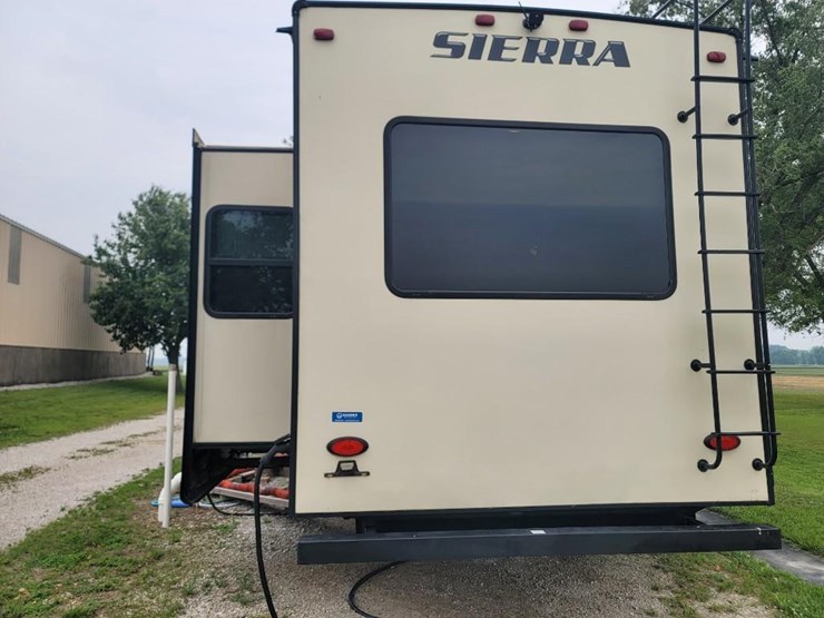 #20735-•-2017-forest-river-sierra-camper-image-34