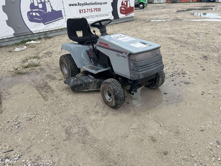craftsman-ii-42in-riding-mower-image-2