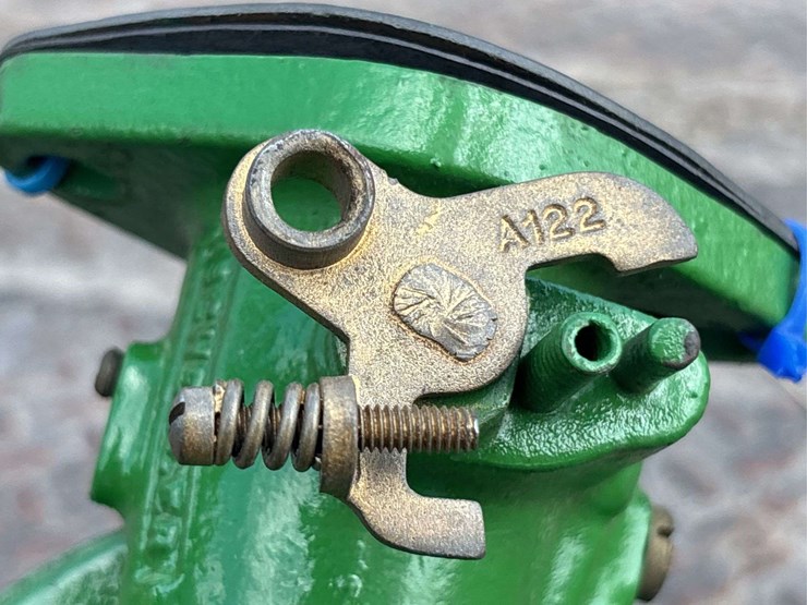marvel-schebler-dltx-10-carburetor-image-10