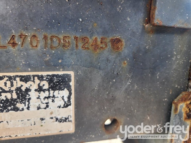2015-kubota-l4701dt-image-10
