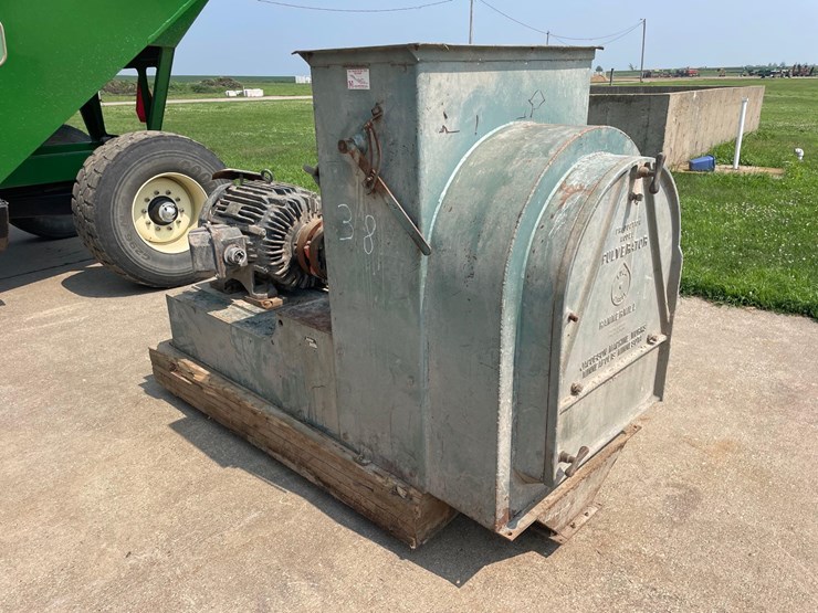 jacobson-75hp-hammer-mill-image-1
