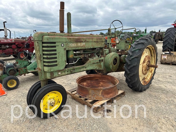 john-deere-b-image-3