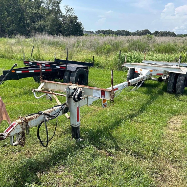 1972 Baker 30ft Pole S/A Towable Trailer