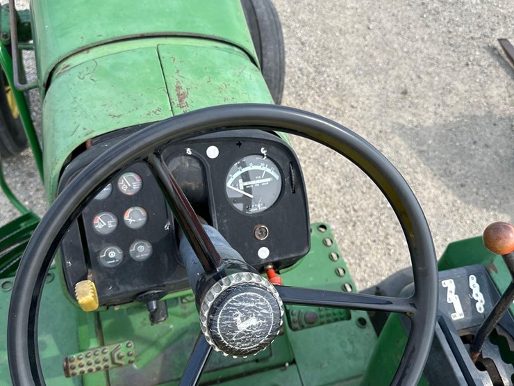john-deere-4040-image-18