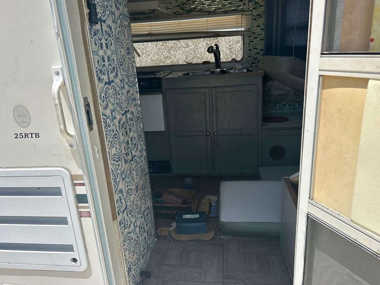 starcraft-starlite-22ft-travel-trailer-image-5