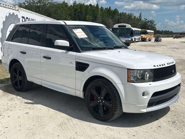 2011-land-rover-range-rover-image-2