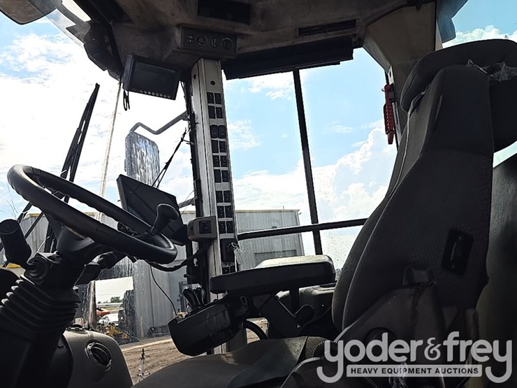 2018-volvo-l260h-image-64