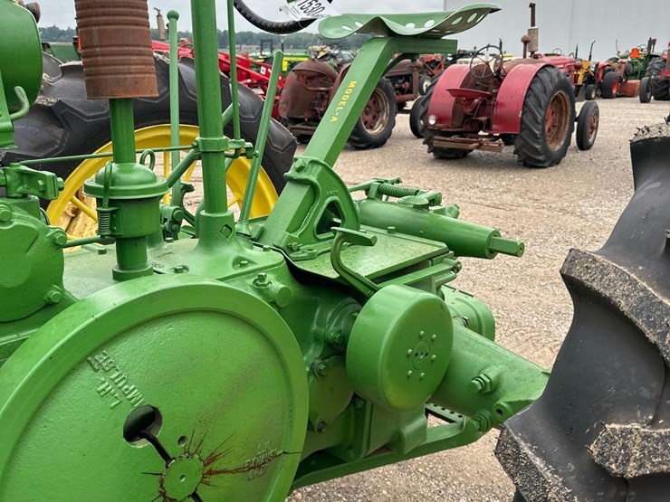 john-deere-a-image-11