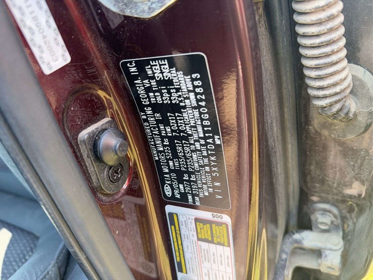 2011-kia-sorento-image-12