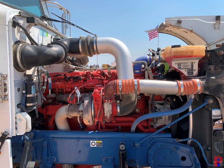 2013-peterbilt-367-image-5
